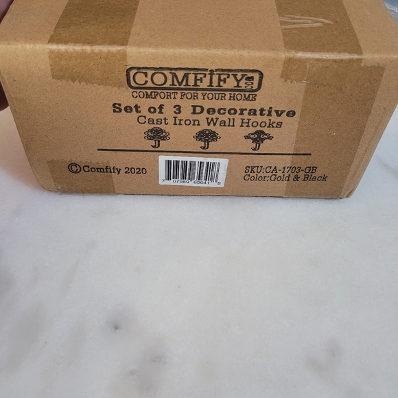 Set of 3 Shabby Chic Cast Iron Decorative Wall Mounted Hooks French Country Char - Picture 5 of 5